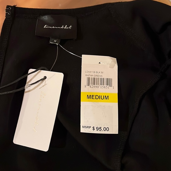 ⭐️ Ruched drawstring side with hem slit.This dress is so comfortable and chic+🎁 - Picture 8 of 10